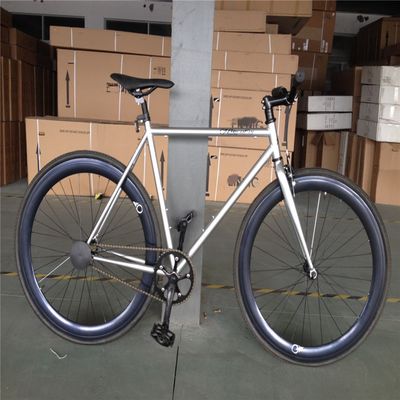 700c Bicicleta de engranaje fijo con marco duro, tipo de amortiguador no trasero y material de llanta de aluminio