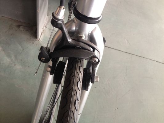 700c Bicicleta de engranaje fijo con marco duro, tipo de amortiguador no trasero y material de llanta de aluminio