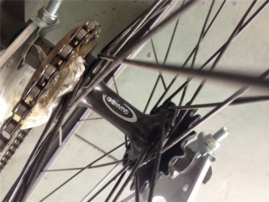 700c Bicicleta de engranaje fijo con marco duro, tipo de amortiguador no trasero y material de llanta de aluminio
