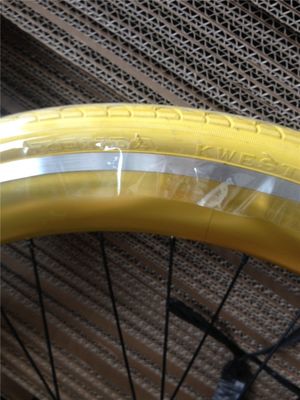 Conjunto de ruedas de bicicleta de engranaje fijo 700C personalizado con color Pantone y agujero de rayos 32-40H
