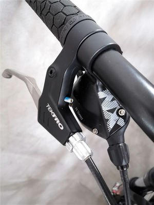 2024 26&quot; 27.5&quot; Hombres Cuadro de aleación de aluminio Suspensión delantera tenedor Adultos 11 velocidades MTB bicicleta de montaña