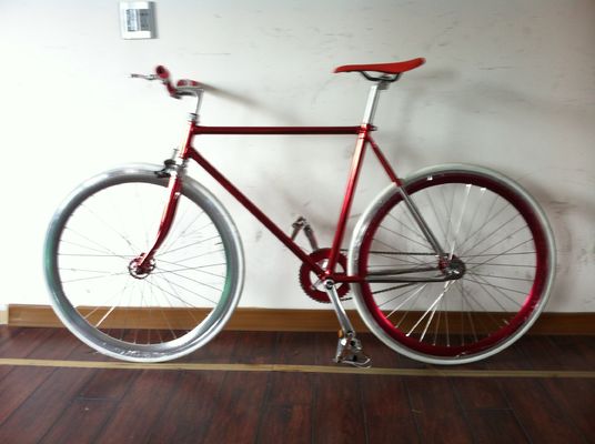 700C Cargado 4310 CR-MO Cuadro de acero tenedor Vintage de velocidad única de engranaje fijo Road Bar Bike