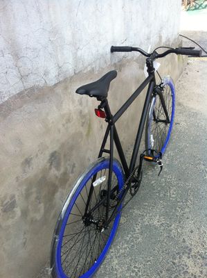 700C Bicicleta de engranaje fijo con freno de calibre y marco de acero Hi-Ten OEM partes EE.UU. CE UL