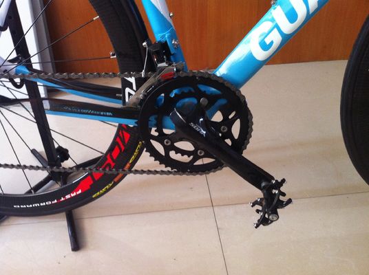 Marco de fibra de carbono 700C Shimano SORA-5700 18Grupo de velocidad 6KG Bicicleta de carreras de carretera de velocidad