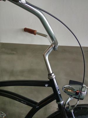 Bicicleta de crucero de playa de 26 pulgadas para hombres con marco de acero Hi-Ten y borde de aluminio