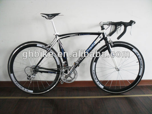 700C Shimano 24 velocidad de aluminio de la carretera de la bicicleta OEM CE EE.UU. con el freno de calibre y engranajes