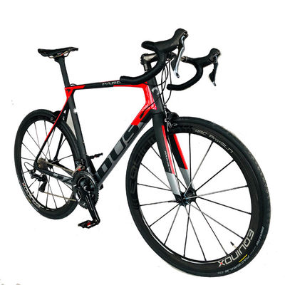 Bicicleta de carreras de fibra de carbono completa 700C 18S con diseño de marco duro de freno de calibre