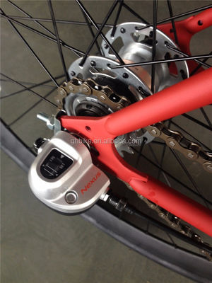 Bicicleta de 3 velocidades de color rojo con neumático Kenda y Neco Head Set en marco cromolítico