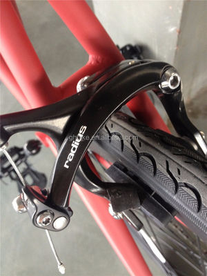 Bicicleta de 3 velocidades de color rojo con neumático Kenda y Neco Head Set en marco cromolítico