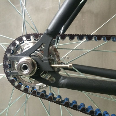 Pedal de aleación 2016 estilo masculino de gama alta 700C cinturón de velocidad única Drive Road Bike/Fixie Bike en cualquier color