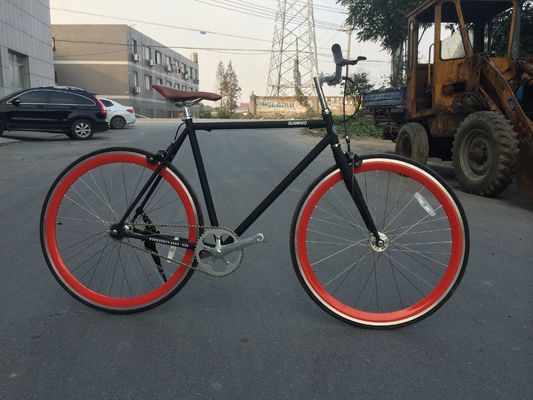 Bicicleta de velocidad única 700c Fixie Bike con cadena KMC y peso bruto 13kg