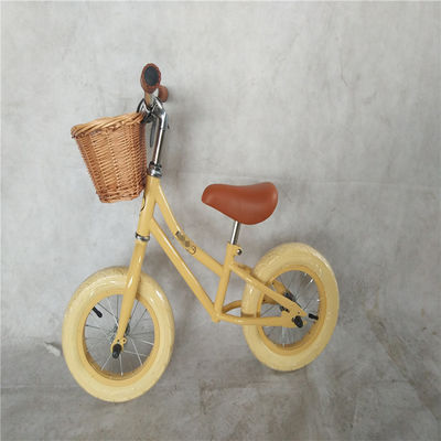 Material de tenedor de acero Banwood Retro Kids Balance Bike 12 Personalizar y con 12 pulgadas