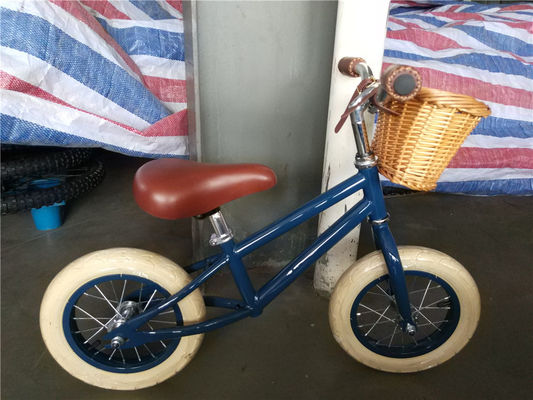 12 pulgadas de neumático de espuma para niños Balance Bike Color amarillo Capacidad de carga 70kg Cesta de vaso frontal