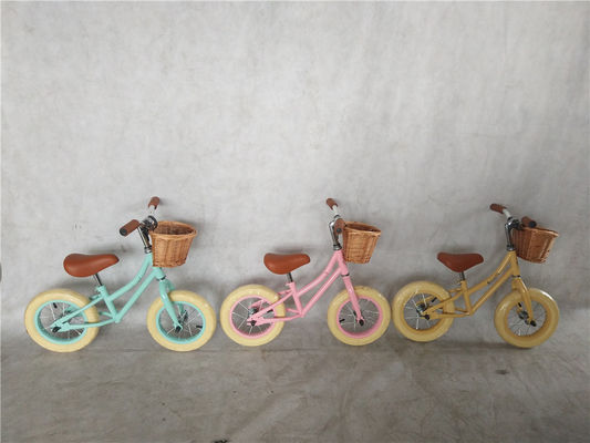12 pulgadas de neumático de espuma para niños Balance Bike Color amarillo Capacidad de carga 70kg Cesta de vaso frontal