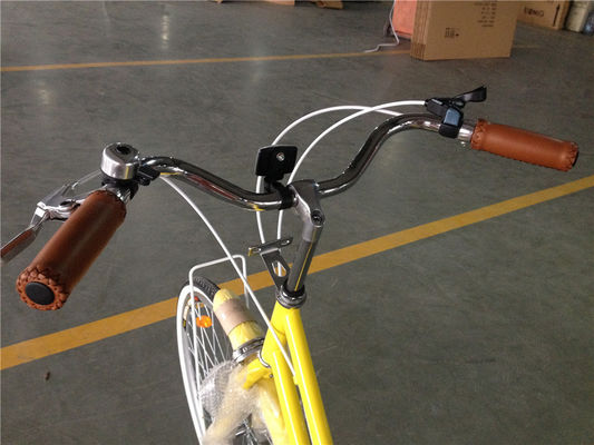 Vintage Women's Step Through Bike con cesta delantera y diseño clásico de 7 velocidades