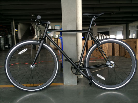 Steel Fork Nexus 3 Speed City Bike 28 Hombres Bicicleta de la ciudad para viajes urbanos convenientes