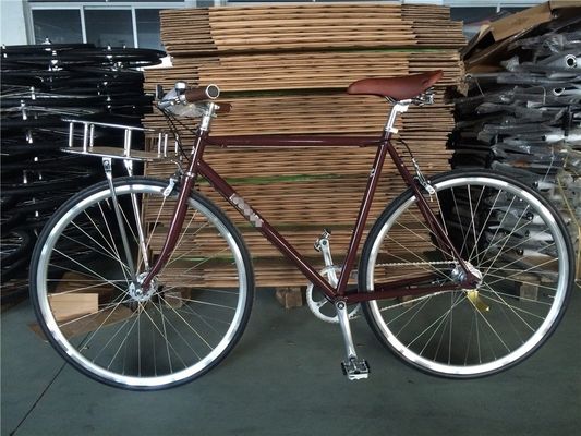 Cruce sin esfuerzo por la ciudad en esta bicicleta de 3 velocidades para hombres con cesta