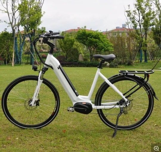 Marco de aleación de aluminio de 26 pulgadas eléctrico 700c 28 pulgadas MID Drive M400 Bafang Motor City bicicleta eléctrica