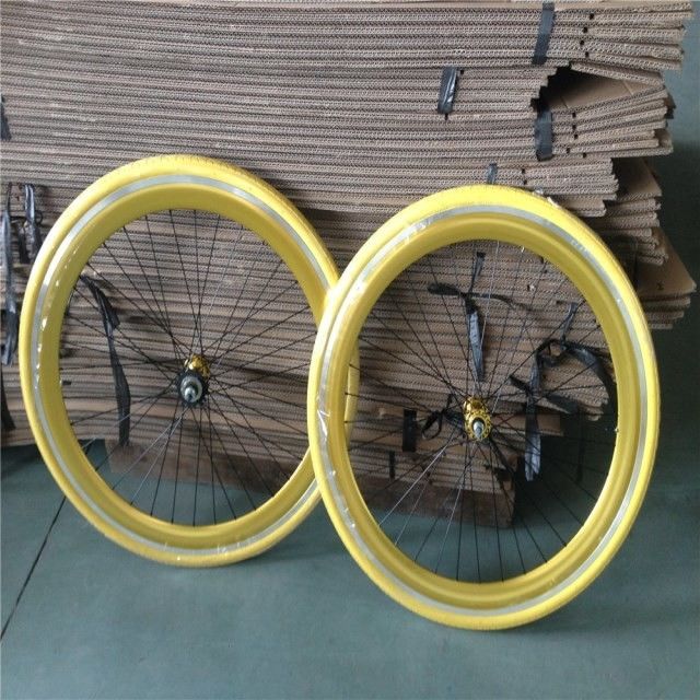 Conjunto de ruedas de bicicleta de engranaje fijo 700C personalizado con color Pantone y agujero de rayos 32-40H