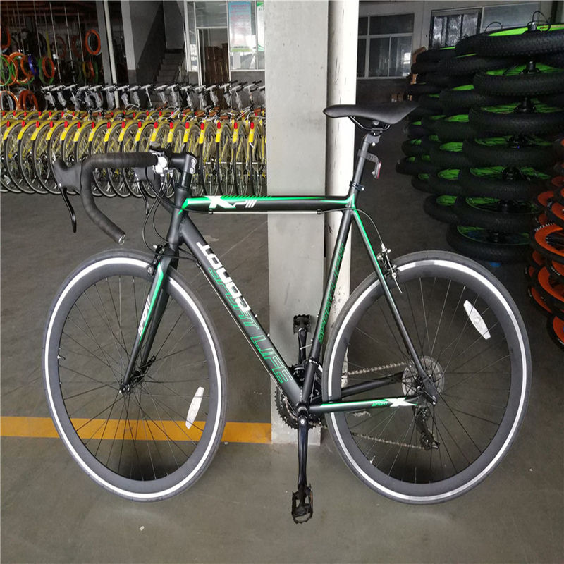 Bicicleta de carretera para hombres 700C con tronco de aleación y freno de disco 21S 2024 Cuadro de aleación de aluminio
