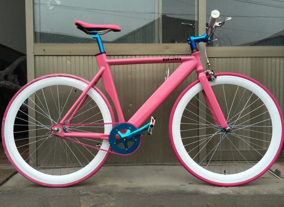 Bicicleta de engranaje fijo 700C con calibre delantero de freno marco de aleación de aluminio y velocidad única
