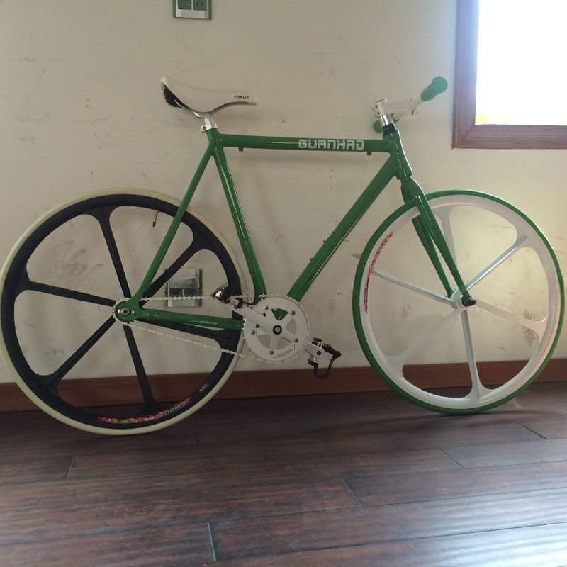 Aluminio 700C de aleación fija bicicleta de engranaje fija bicicleta de carretera con borde pequeño de aluminio y duradero