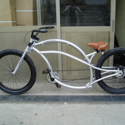 Bicicleta de crucero de playa acreditada CE e ISO 9001 con tenedor de acero con peso brillante de 19 kg