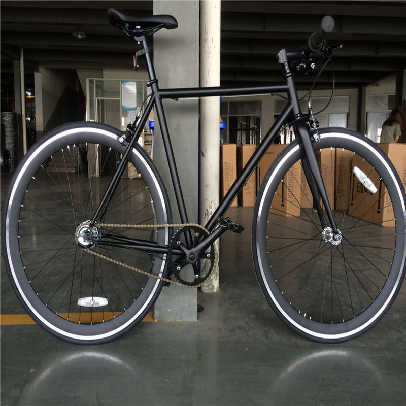 Steel Fork Nexus 3 Speed City Bike 28 Hombres Bicicleta de la ciudad para viajes urbanos convenientes